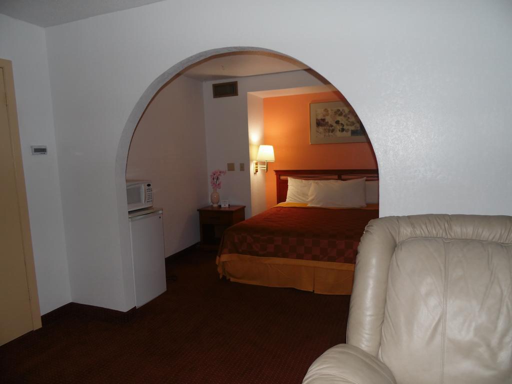 American Inn & Suites Boone 객실 사진