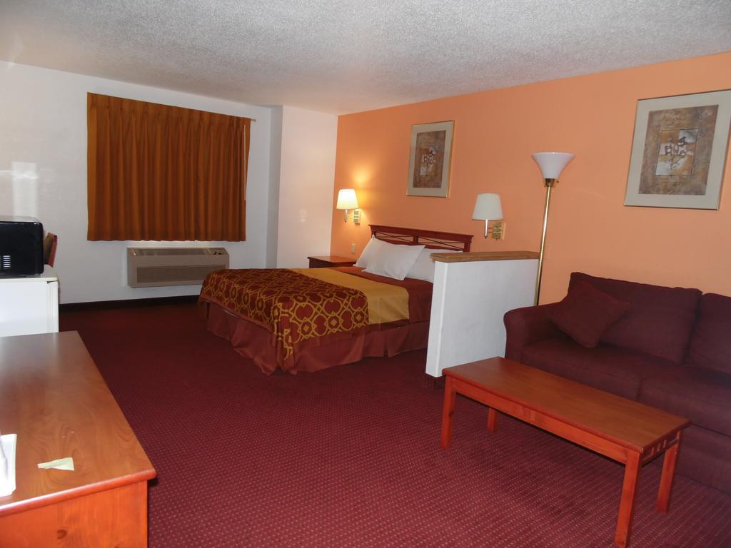American Inn & Suites Boone 객실 사진
