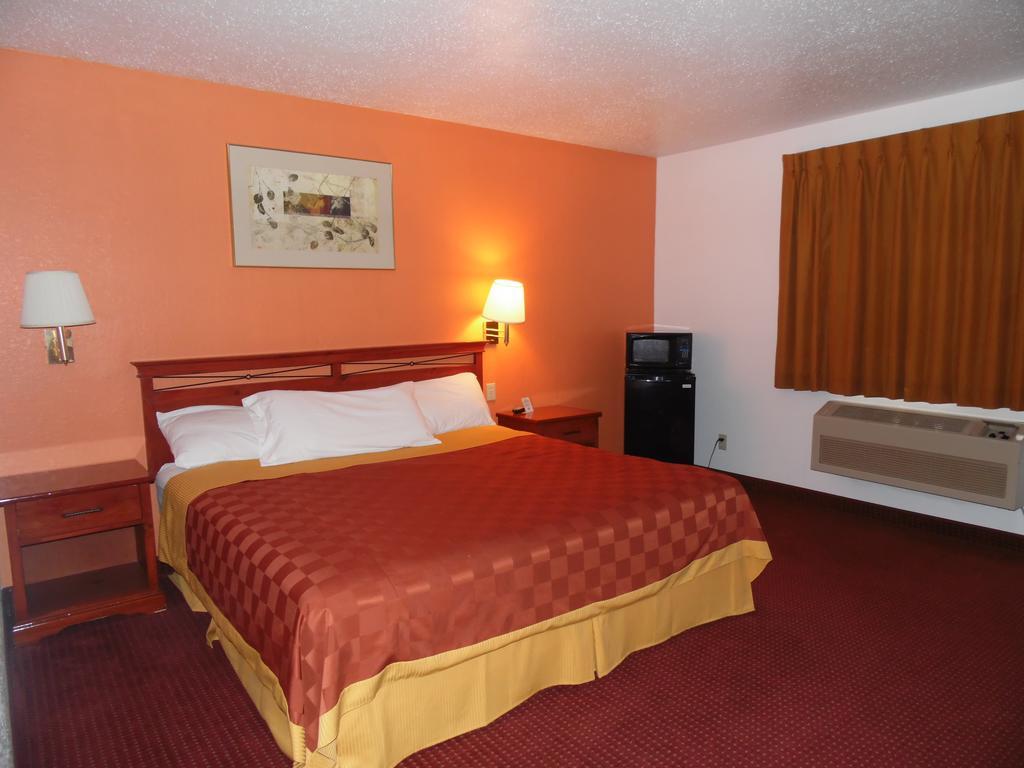 American Inn & Suites Boone 객실 사진