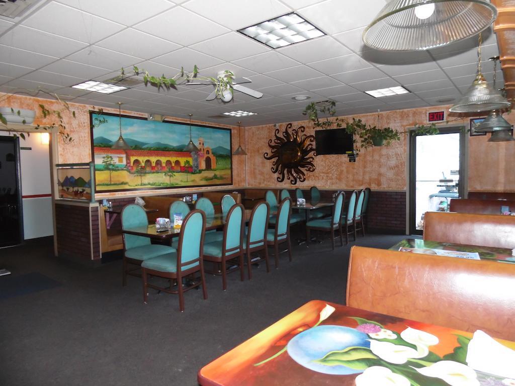 American Inn & Suites Boone 외부 사진