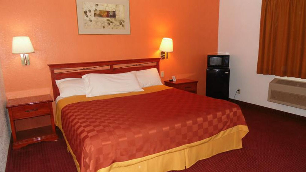 American Inn & Suites Boone 외부 사진